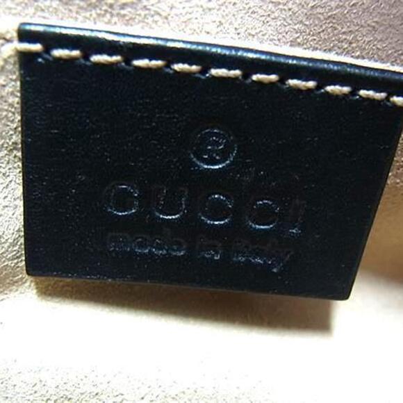 GUCCI Black Leather GG Marmont Shoulder Bag - Picture 9 of 9